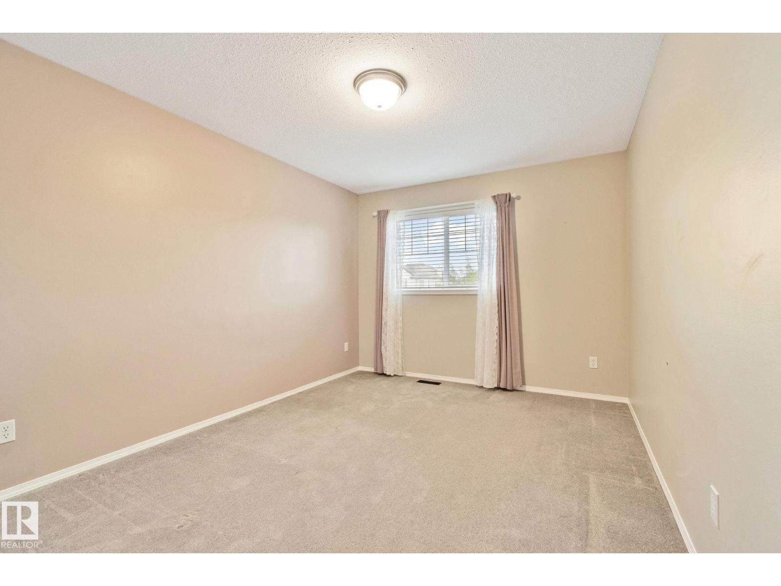 Photo 12 of 61 Rue Monette, Beaumont AB