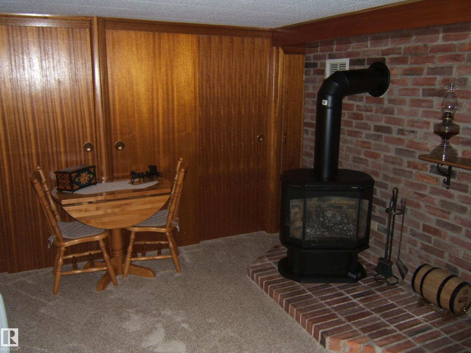 Photo 14 of 4809 47 St, Two Hills AB