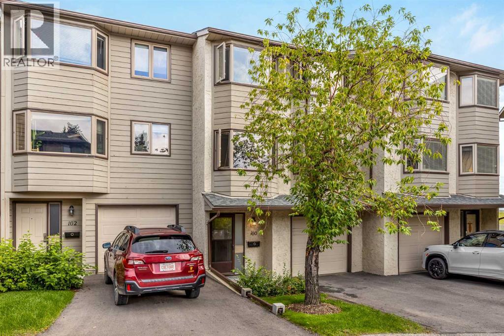 Photo 28 of 160 Glamis Terrace Sw, Calgary AB