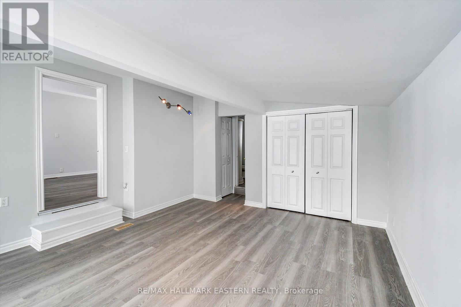 Photo 16 of 30 Edgewater Drive, Selwyn ON