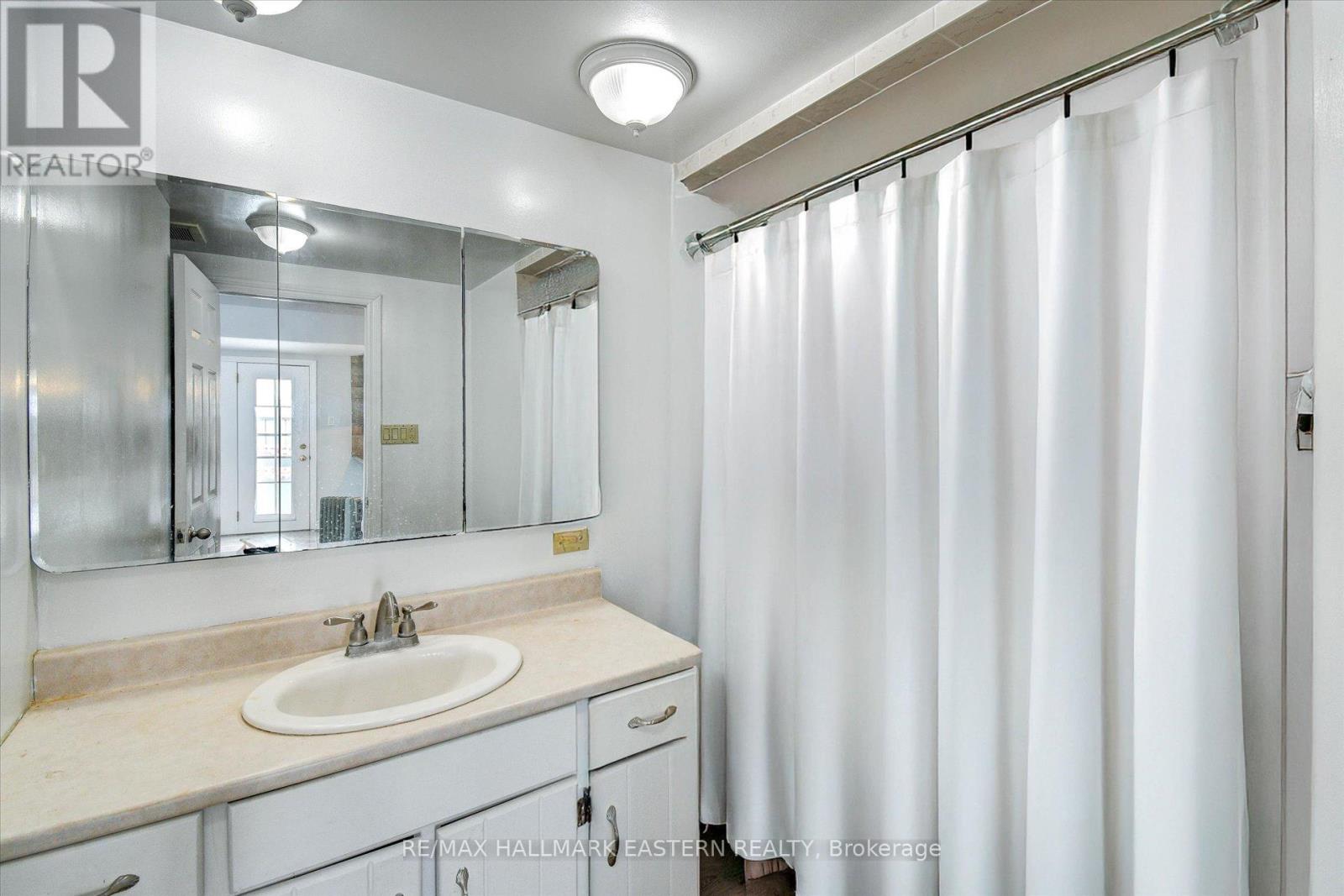 Photo 20 of 30 Edgewater Drive, Selwyn ON