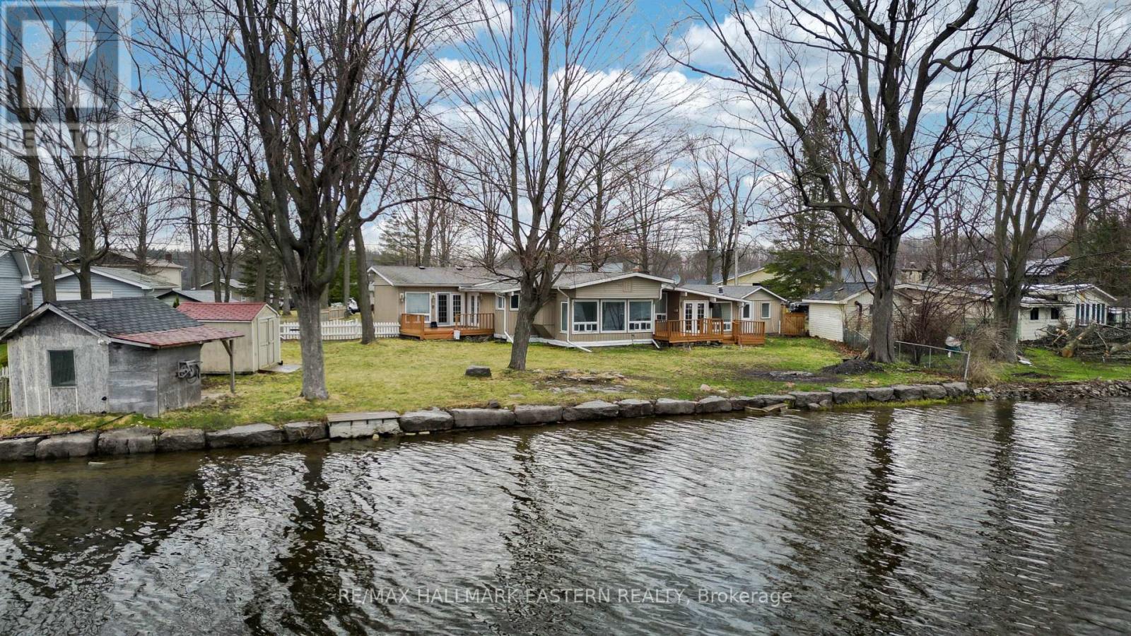 Photo 23 of 30 Edgewater Drive, Selwyn ON