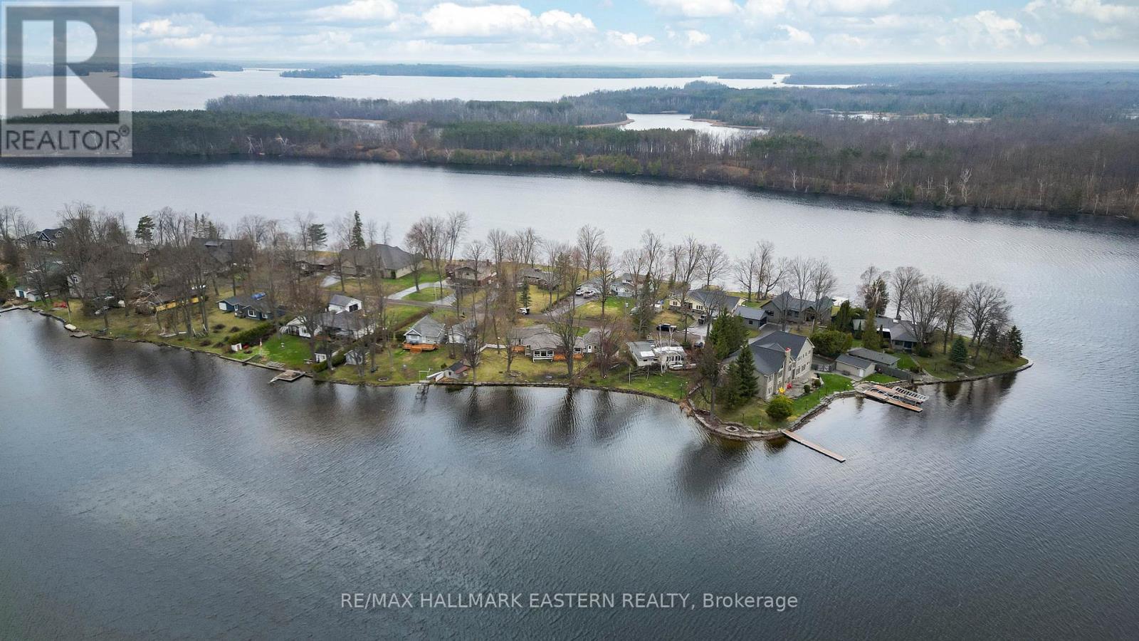 Photo 24 of 30 Edgewater Drive, Selwyn ON