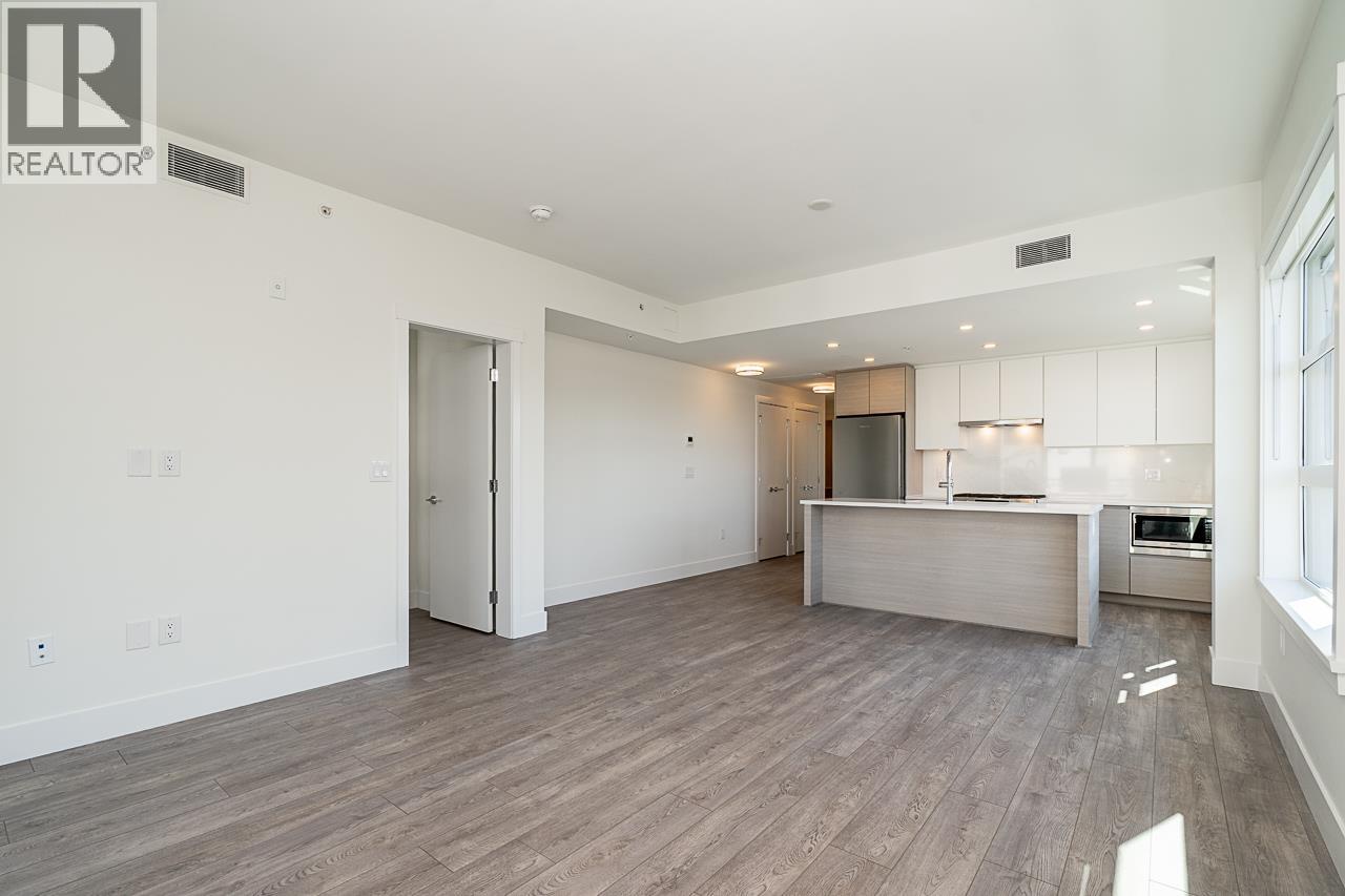 Photo 6 of 313 4788 Hastings Street, Burnaby BC