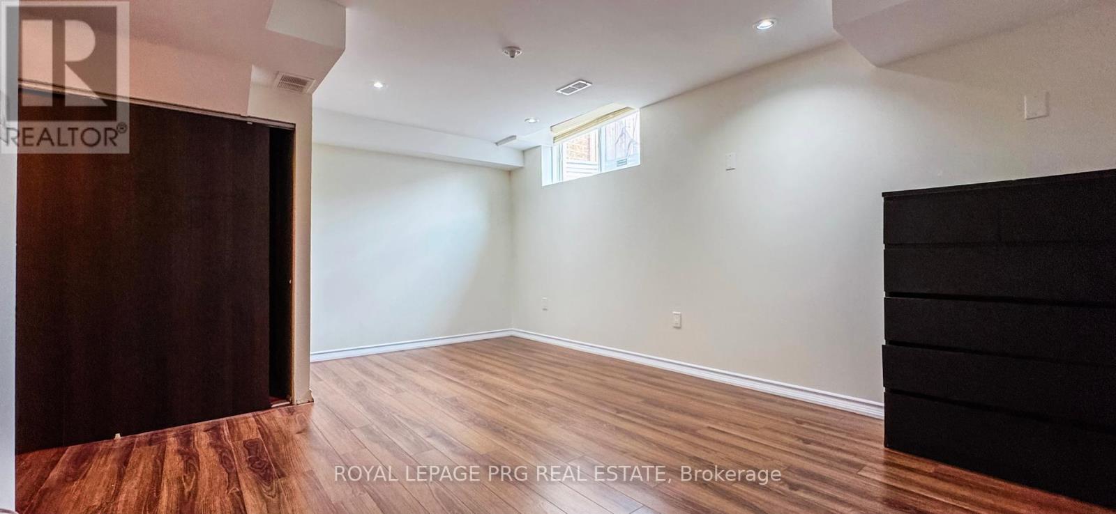Photo 24 of 144 Sussexvale Drive, Brampton ON