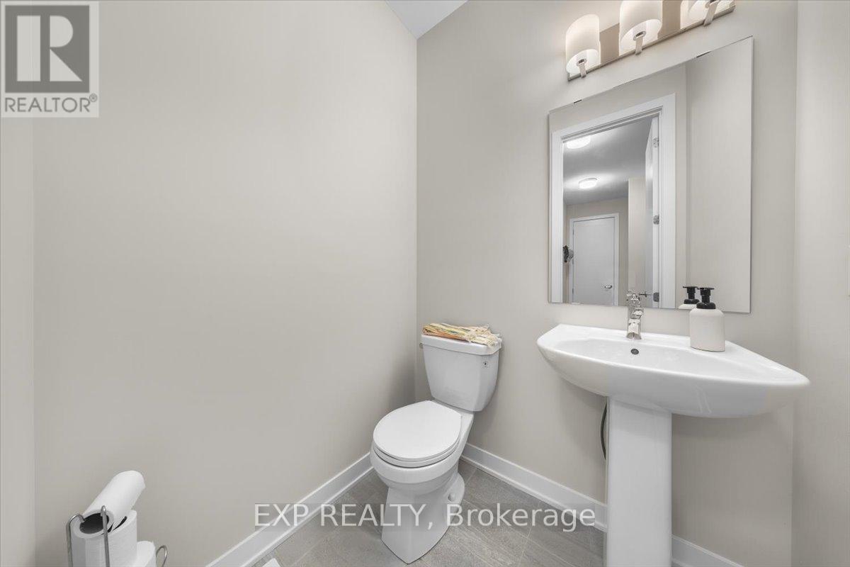 Photo 20 of 235 Conservancy Drive, Ottawa ON