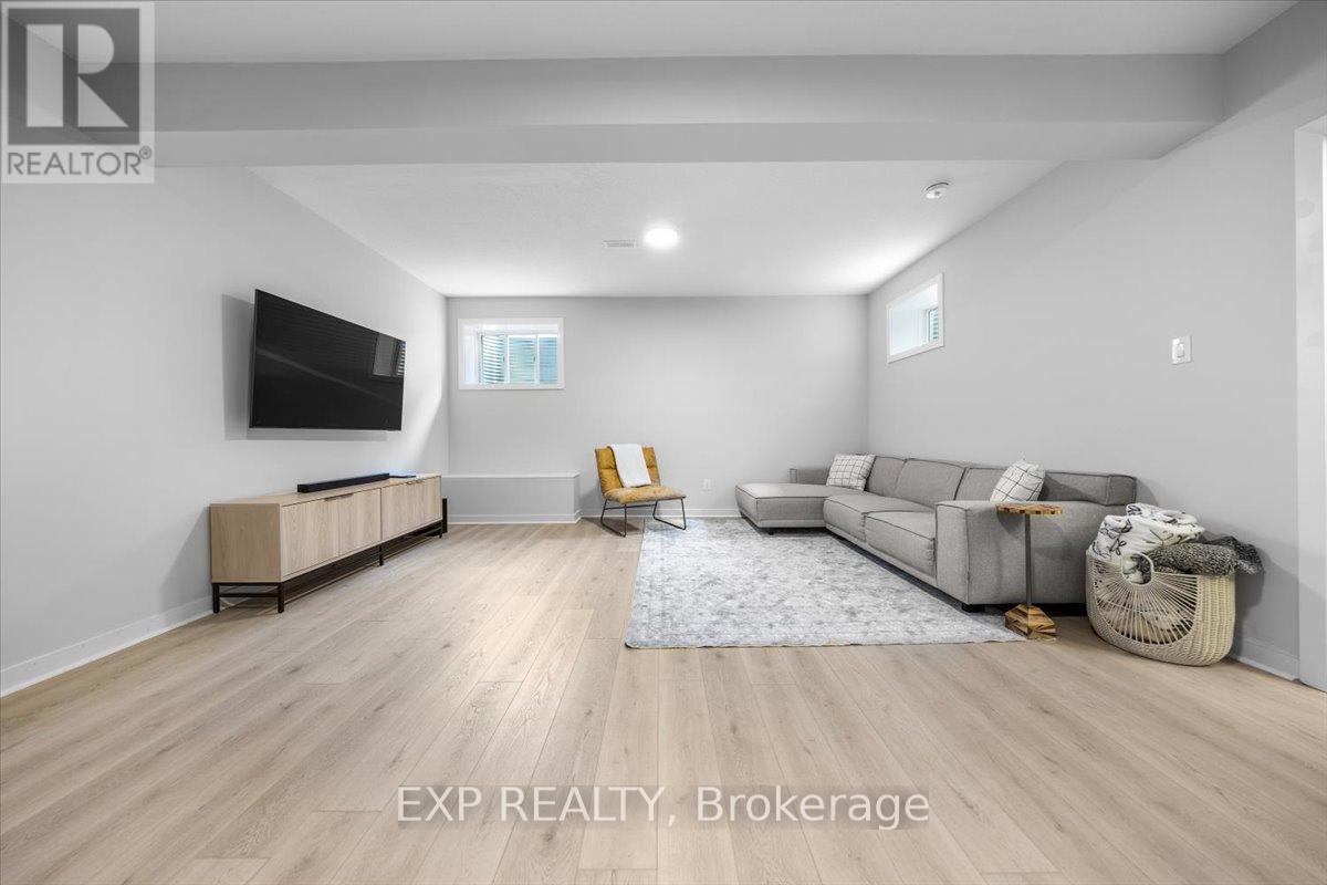 Photo 39 of 235 Conservancy Drive, Ottawa ON