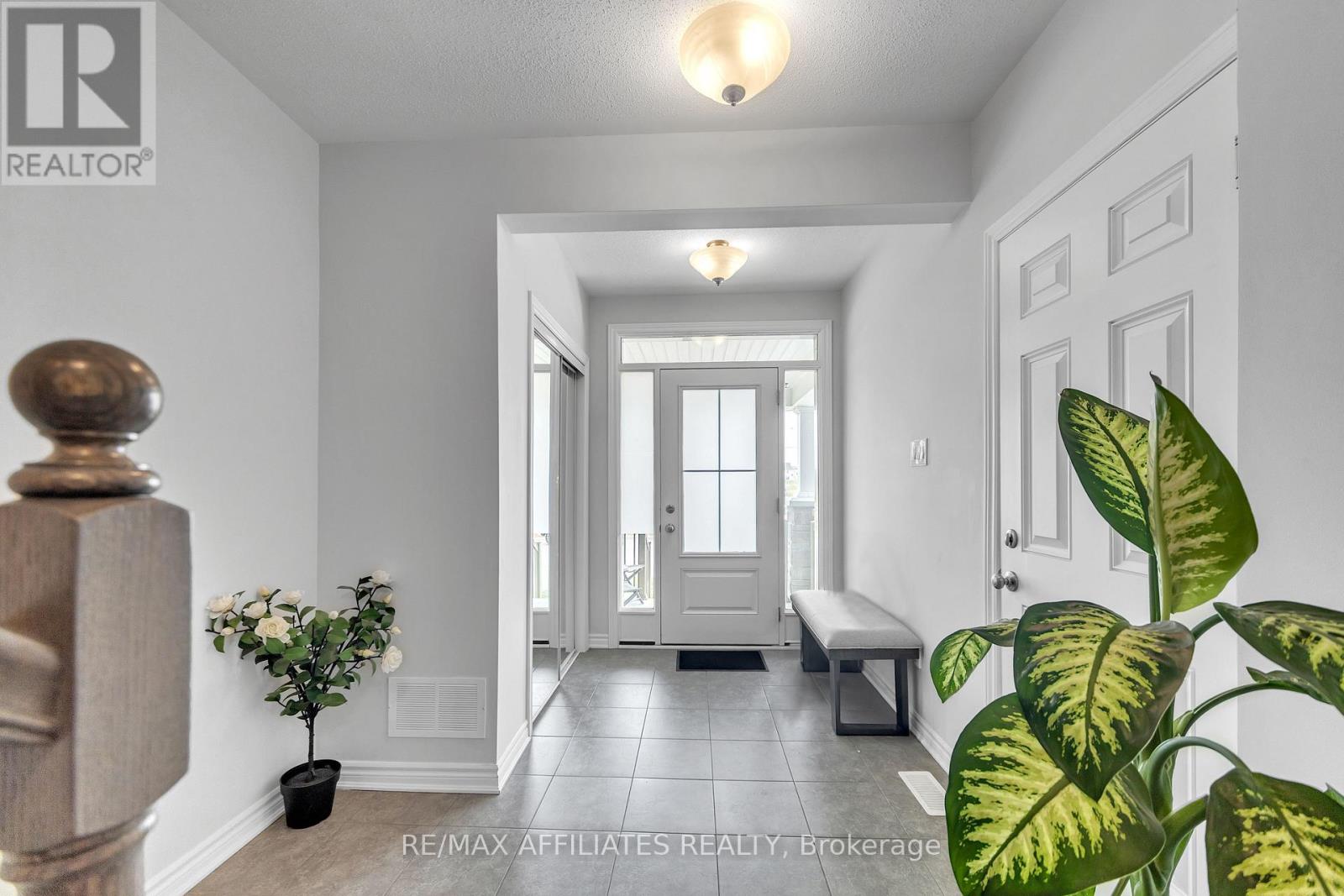 Photo 24 of 388 Aphelion Crescent, Ottawa ON