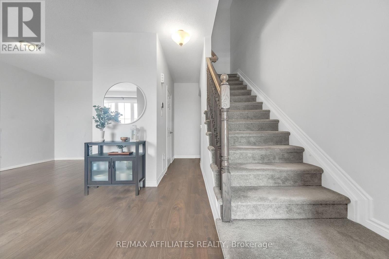 Photo 25 of 388 Aphelion Crescent, Ottawa ON