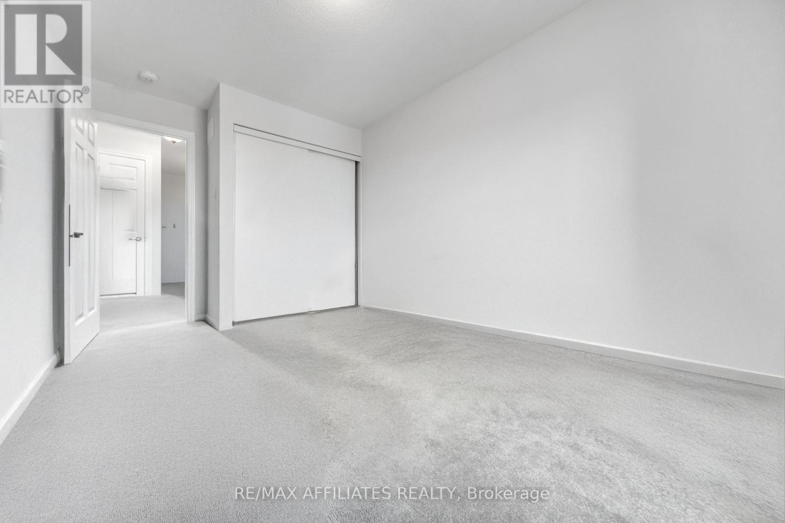 Photo 14 of 388 Aphelion Crescent, Ottawa ON