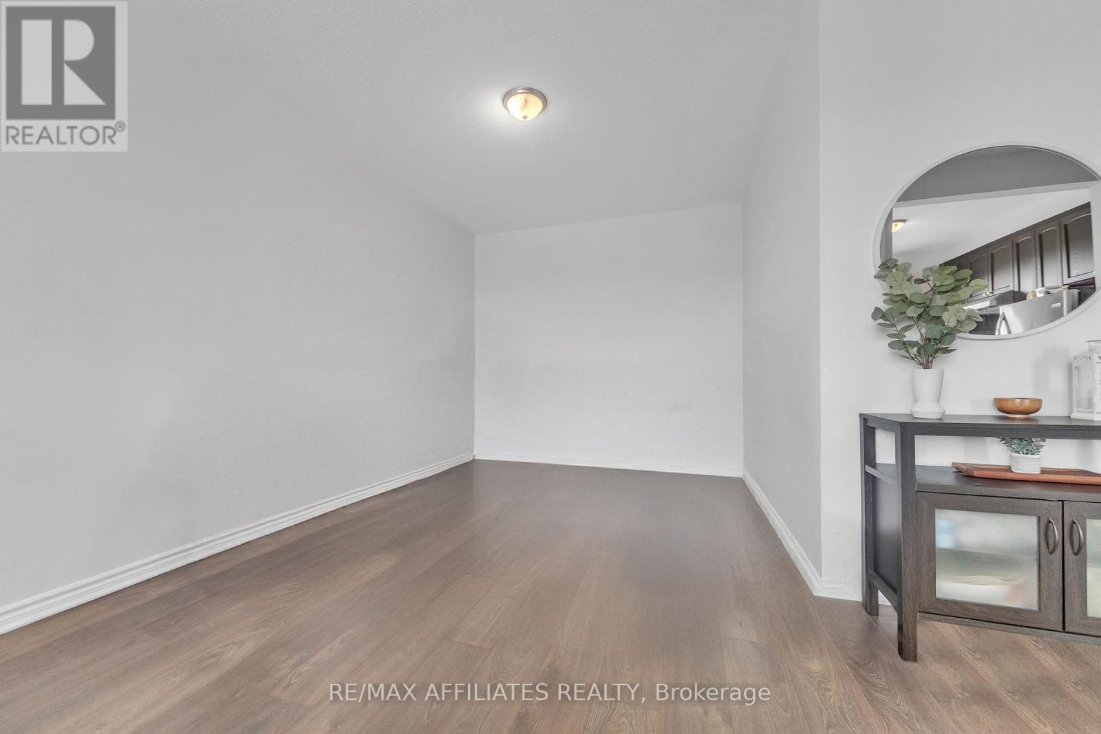 Photo 15 of 388 Aphelion Crescent, Ottawa ON