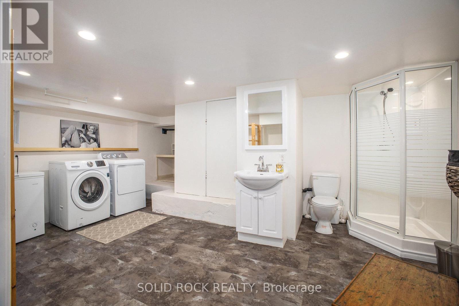 Photo 24 of 236 Northwestern Avenue, Ottawa ON
