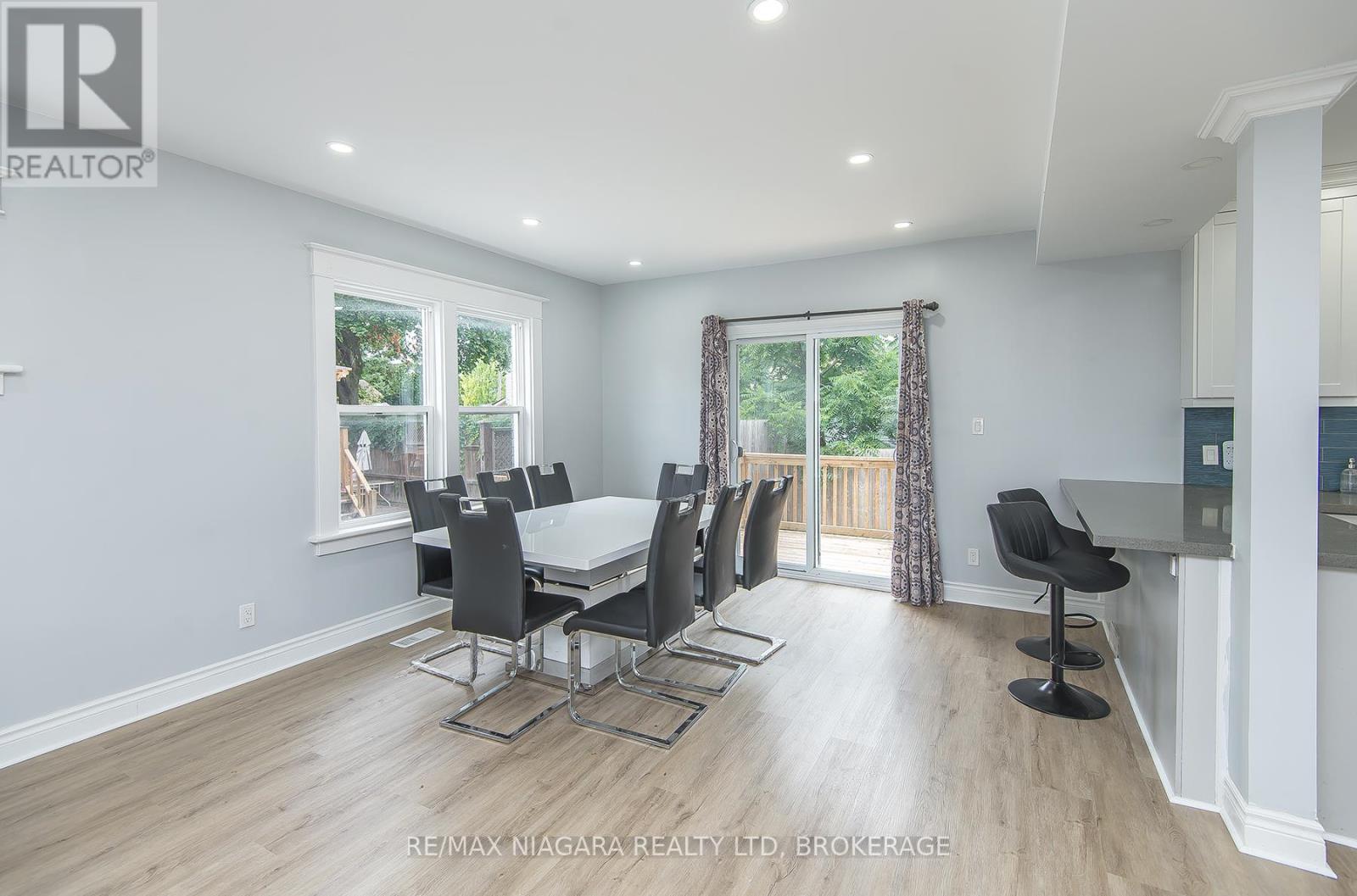 Photo 13 of 4607 Nelson Crescent, Niagara Falls ON