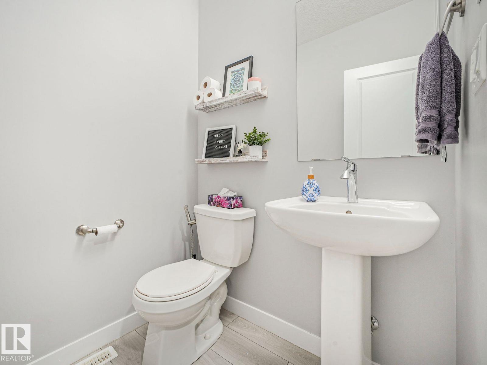Photo 16 of 4016 Kinsella Wy Sw, Edmonton AB