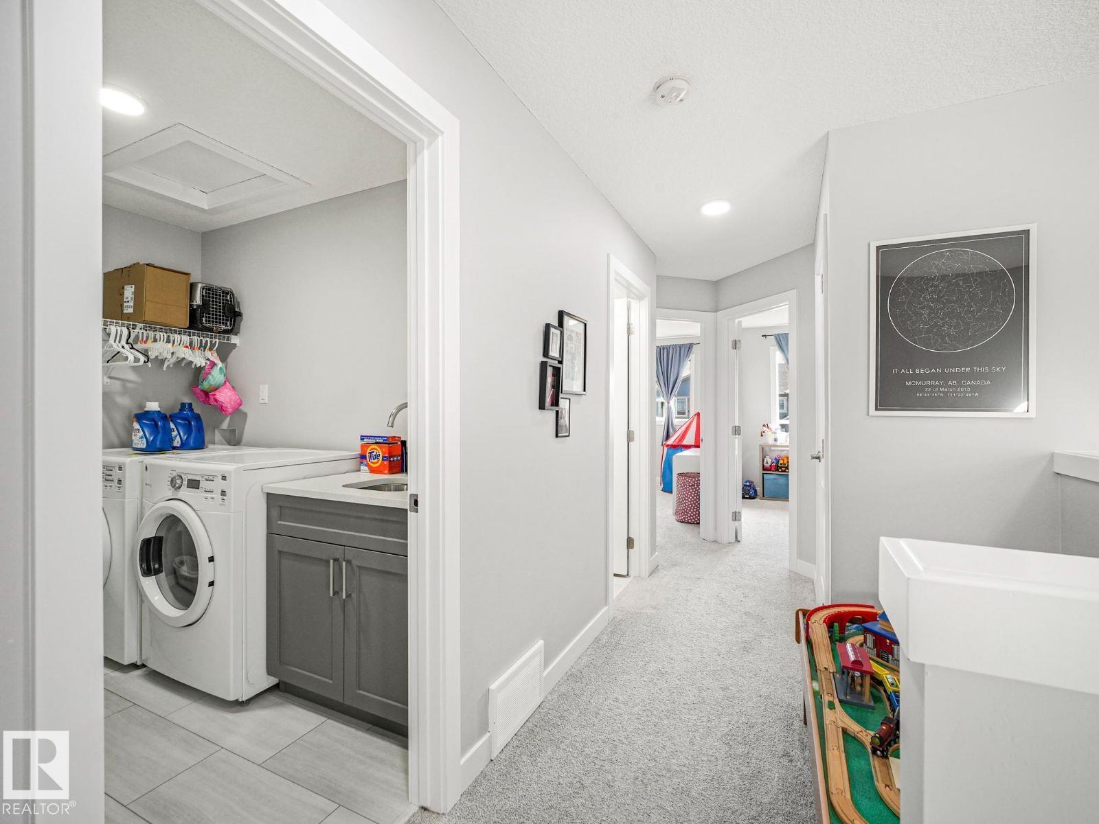 Photo 17 of 4016 Kinsella Wy Sw, Edmonton AB