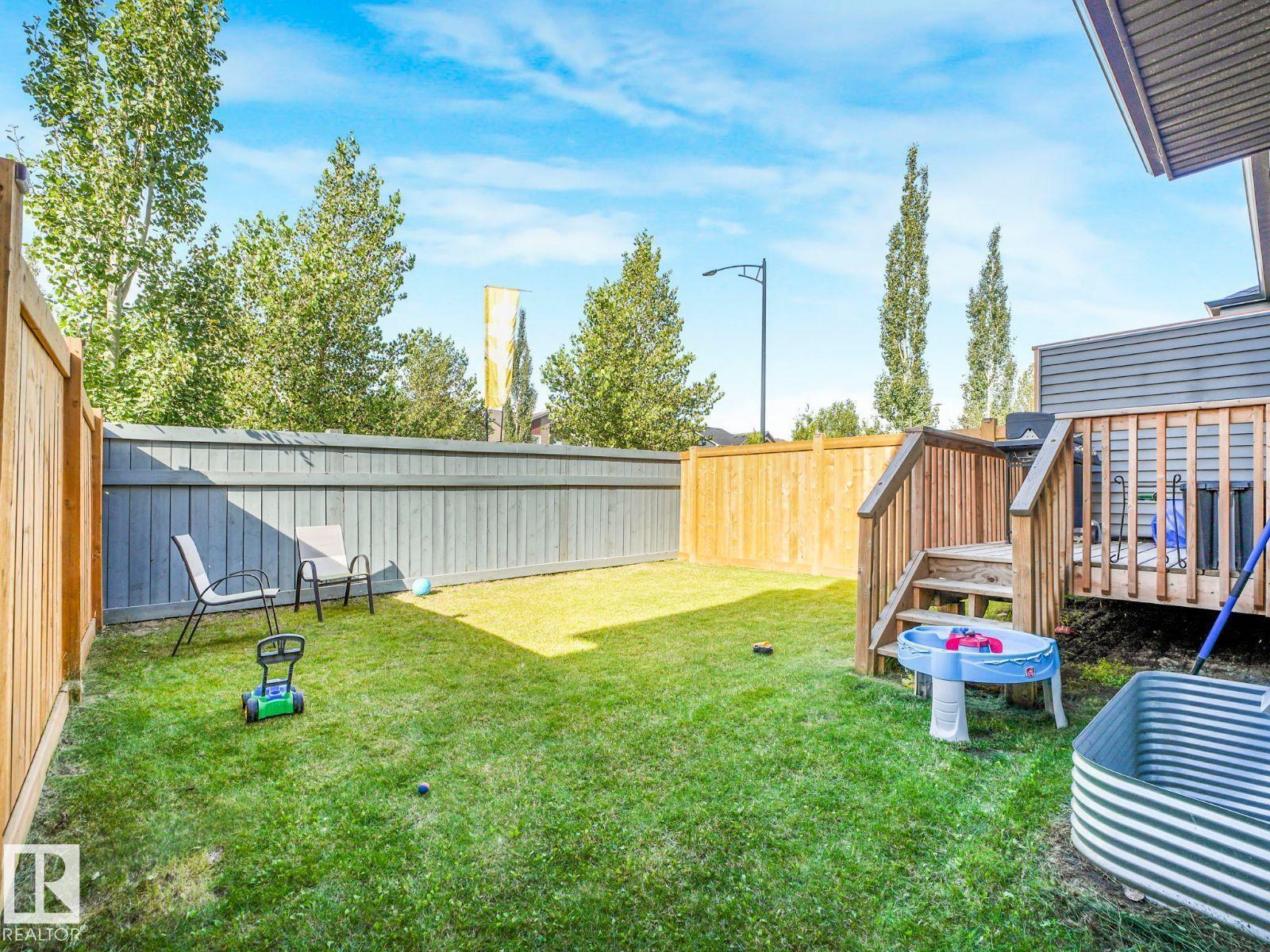 Photo 3 of 4016 Kinsella Wy Sw, Edmonton AB