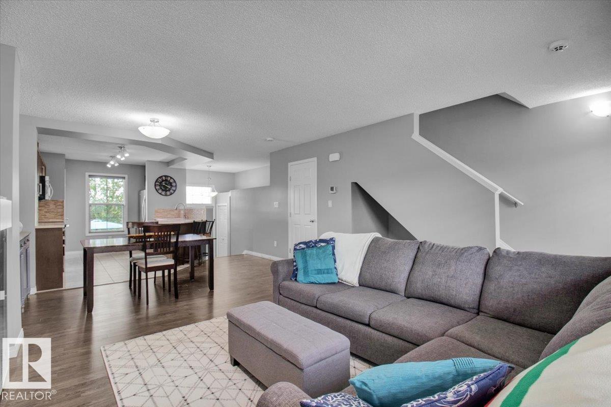 Photo 24 of 55 4029 Orchards Dr Sw, Edmonton AB