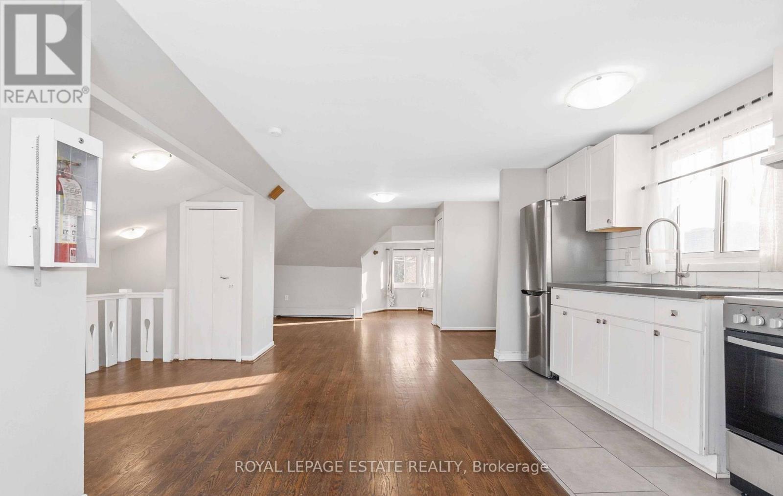 Photo 1 of 5 142 Westlake Avenue, Toronto ON