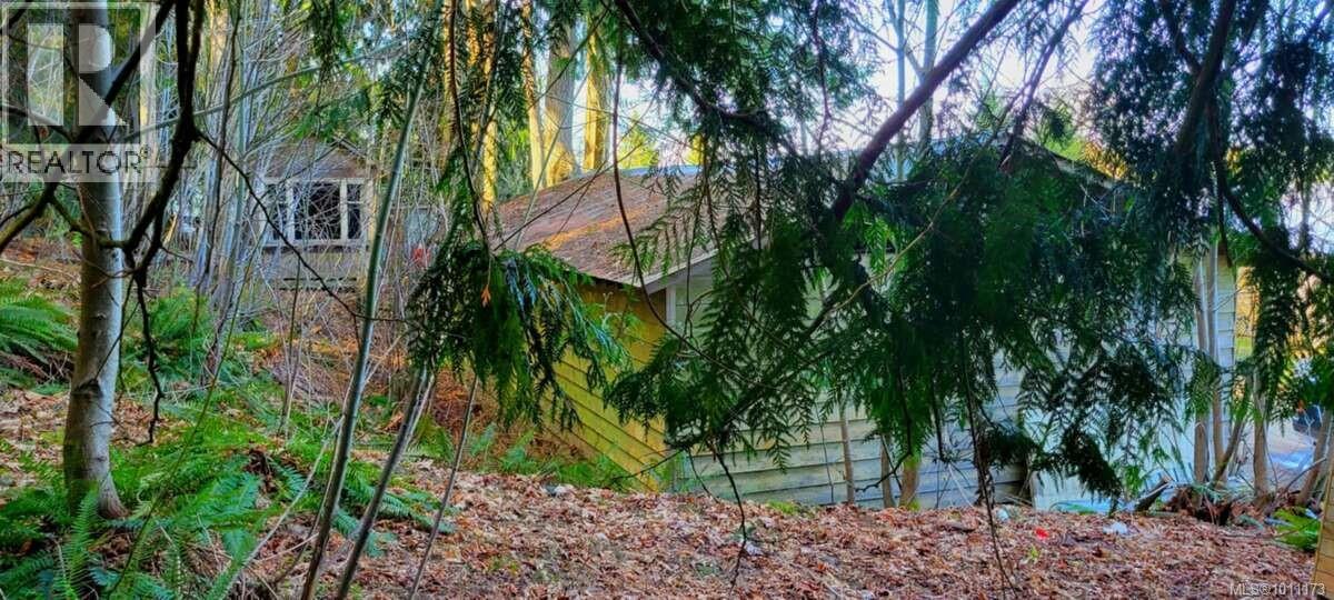 Photo 39 of 467 Dukes Rd, Salt Spring BC
