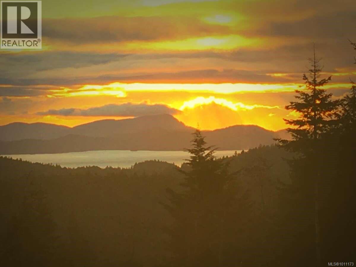 Photo 38 of 467 Dukes Rd, Salt Spring BC