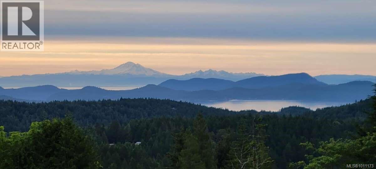 Photo 9 of 467 Dukes Rd, Salt Spring BC