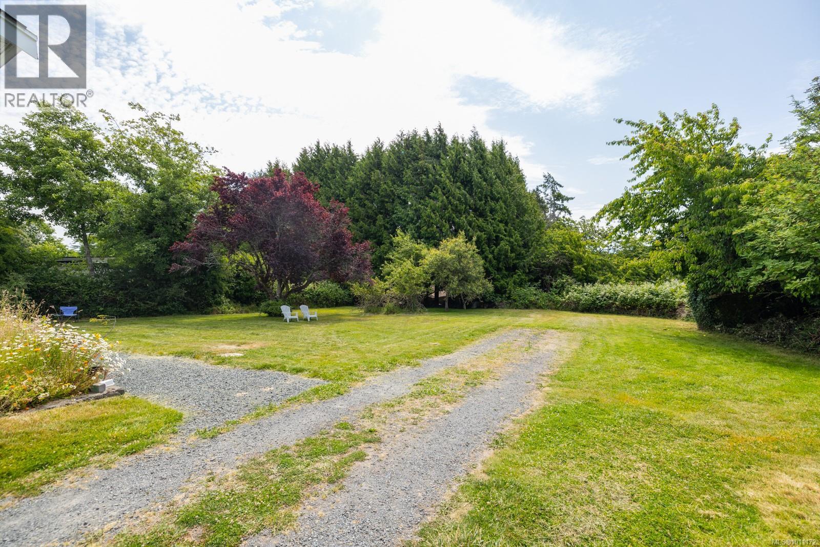 Photo 3 of 6675 Goodmere Rd, Sooke BC
