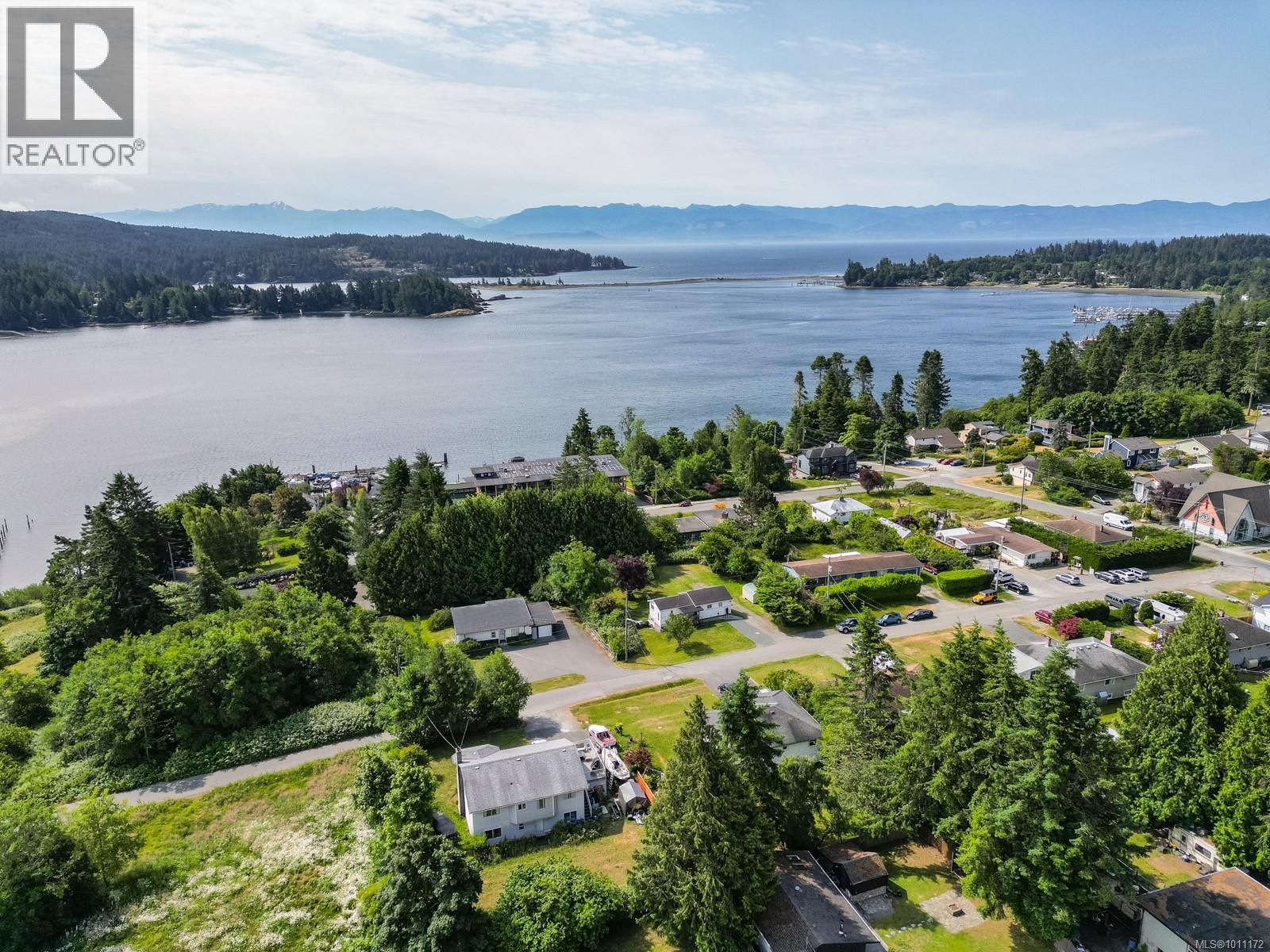 Photo 16 of 6675 Goodmere Rd, Sooke BC