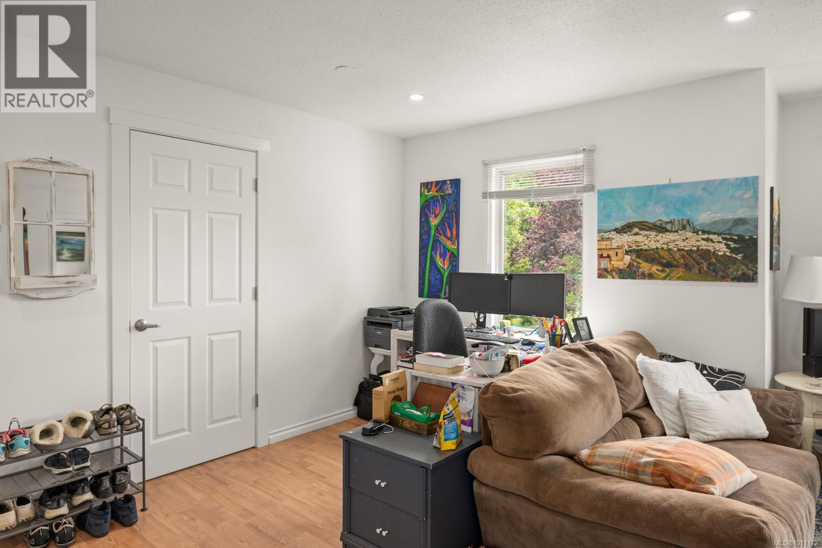 Photo 5 of 6675 Goodmere Rd, Sooke BC