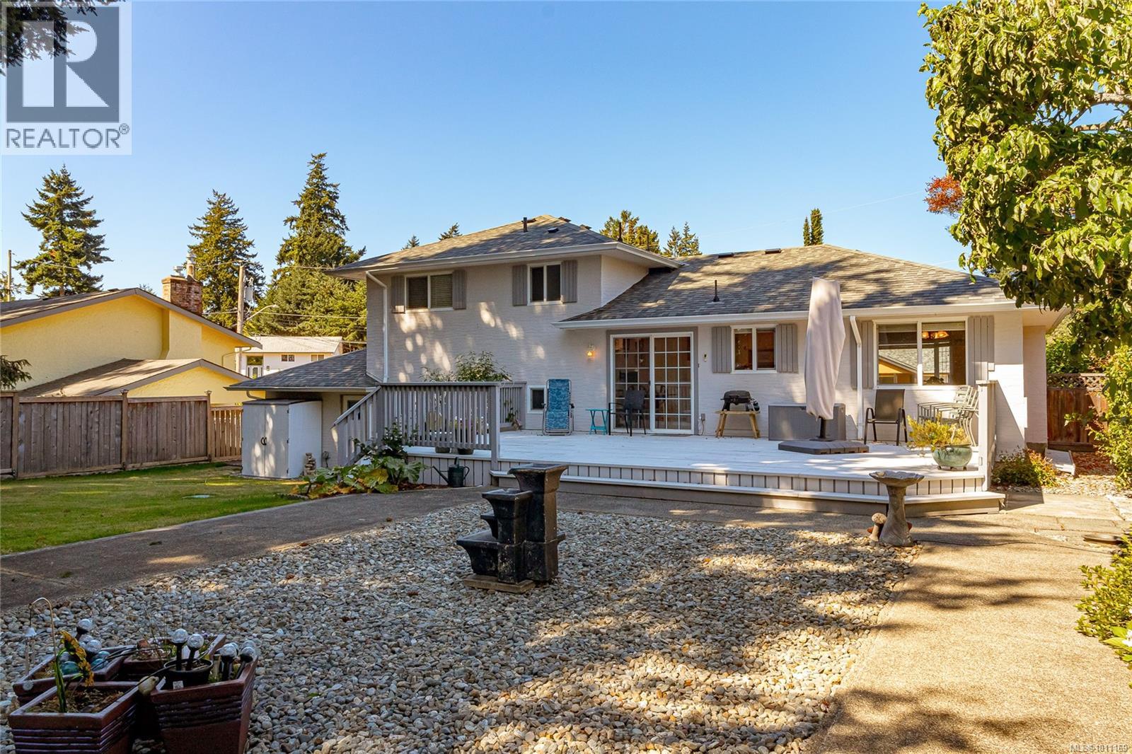 Photo 37 of 3355 Wellsmith Cres, Colwood BC