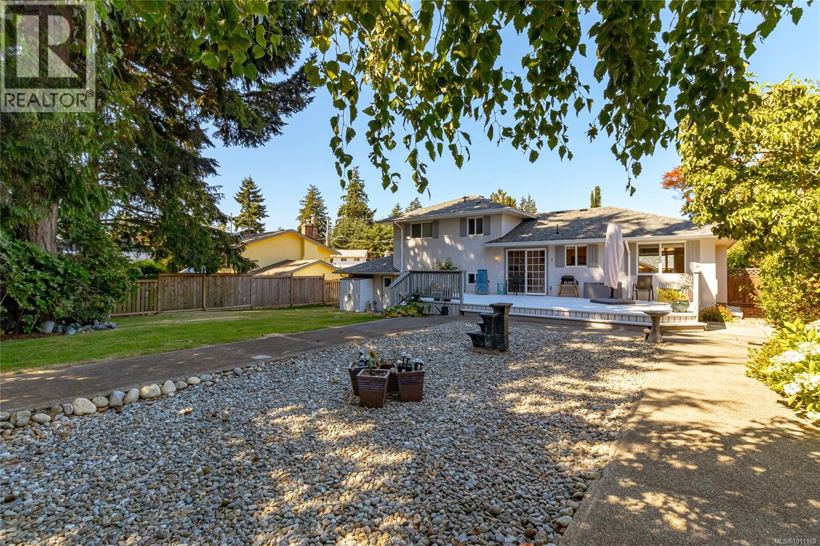 Photo 38 of 3355 Wellsmith Cres, Colwood BC