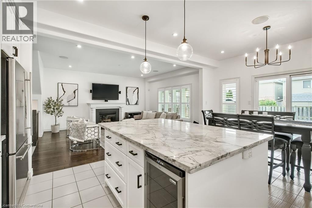 Photo 39 of 4884 Allan Court, Beamsville ON