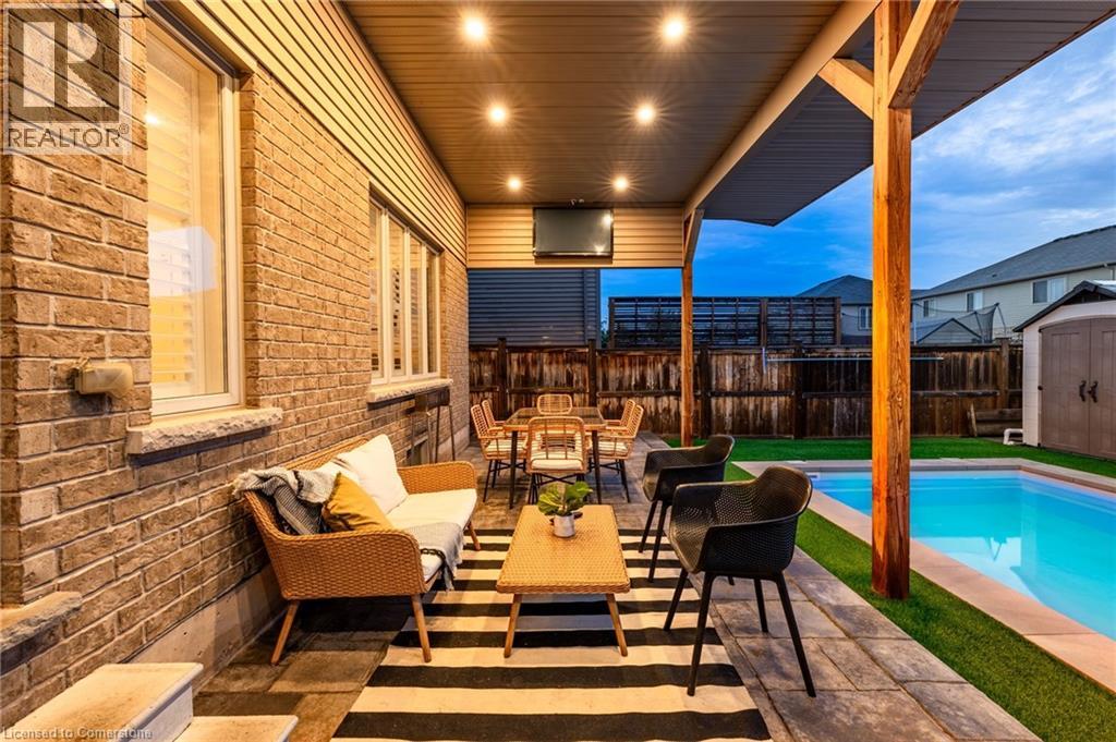 Photo 23 of 4884 Allan Court, Beamsville ON