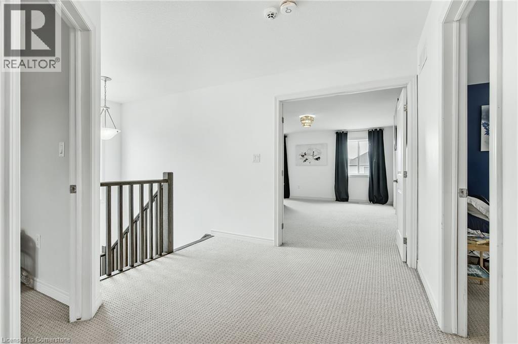 Photo 35 of 4884 Allan Court, Beamsville ON