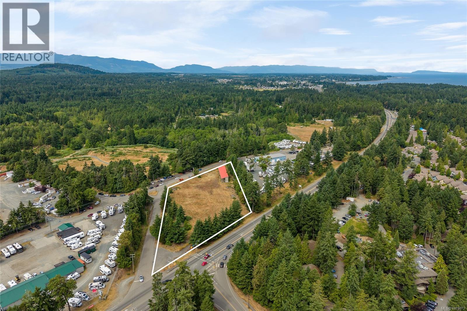 Photo 9 of 1100 Island Hwy E, Parksville BC