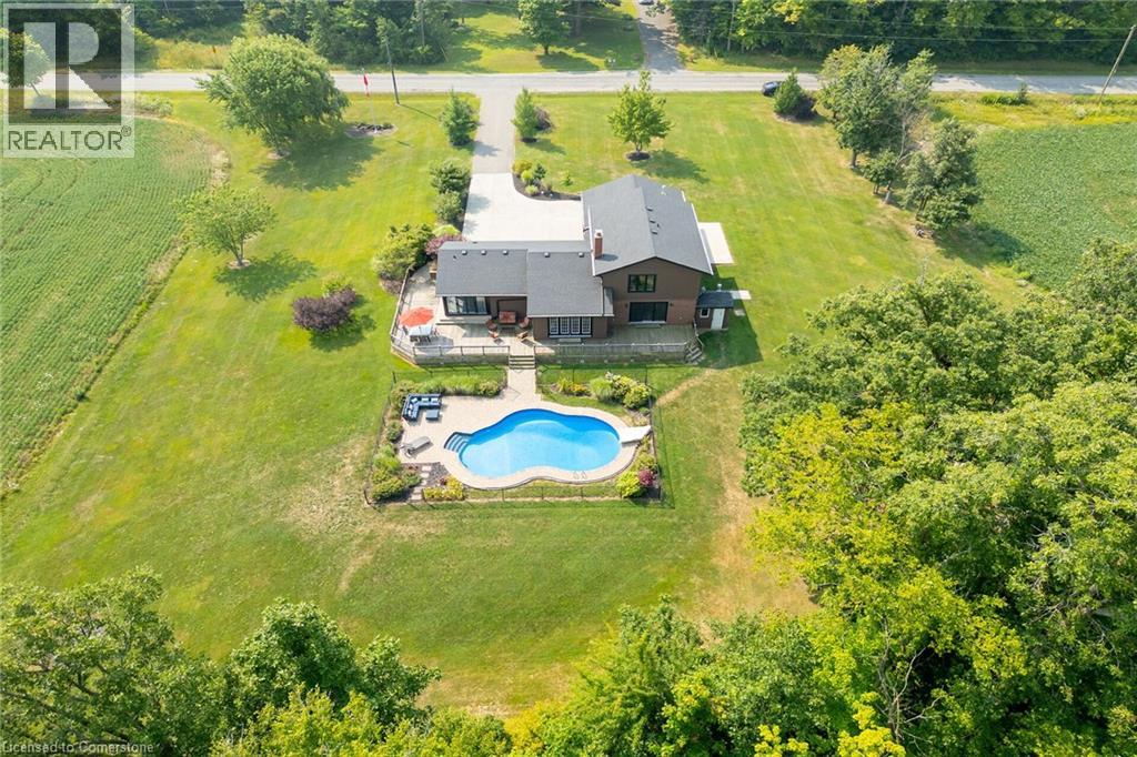 Photo 4 of 911 Indiana Road E, Canfield ON