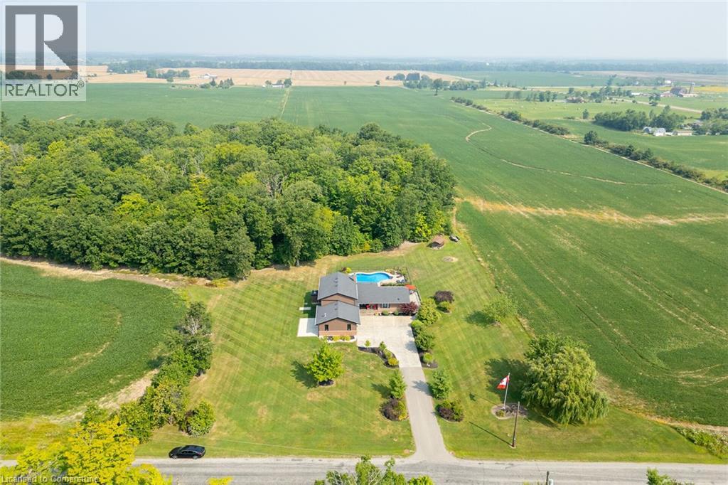 Photo 30 of 911 Indiana Road E, Canfield ON