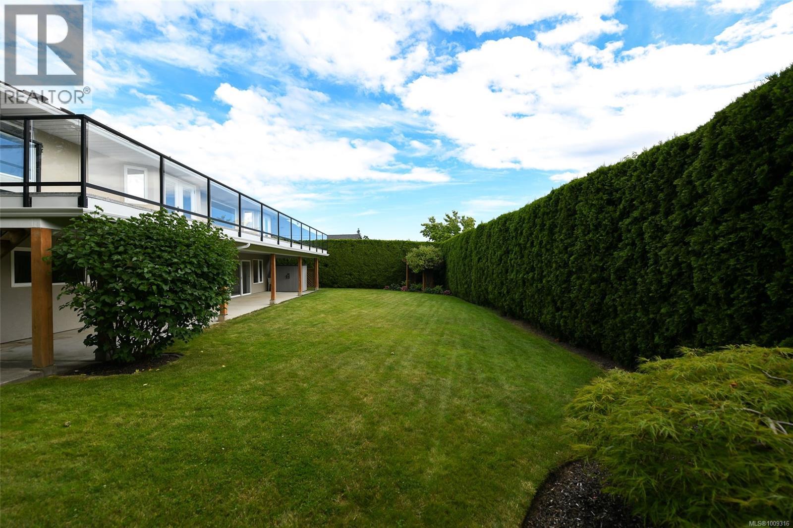 1547 Trumpeter Cres, Courtenay
