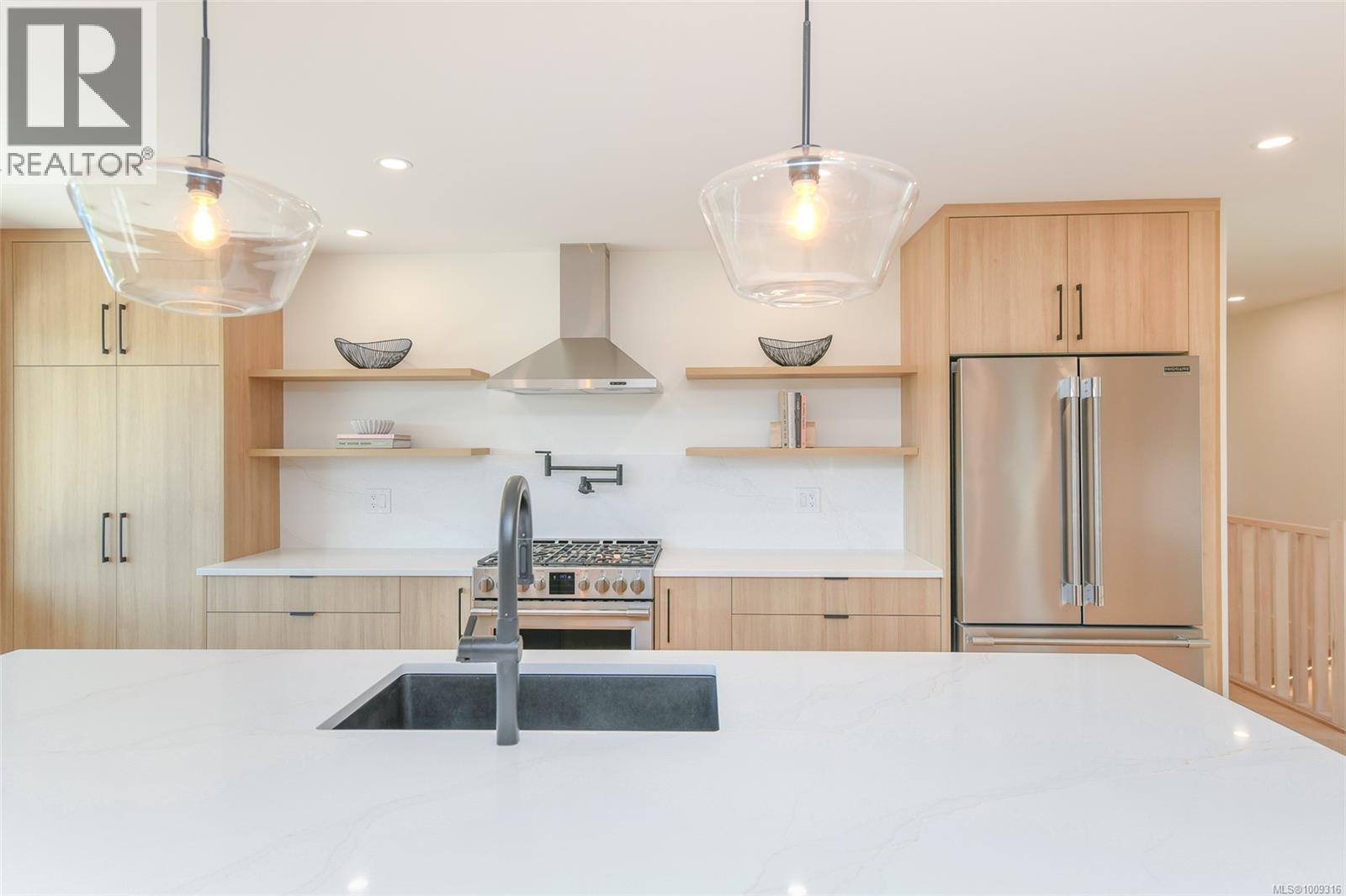 1547 Trumpeter Cres, Courtenay