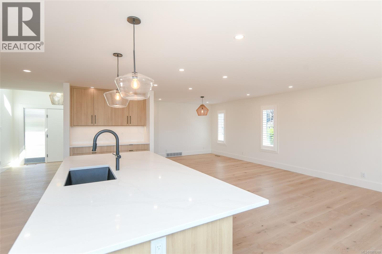 1547 Trumpeter Cres, Courtenay