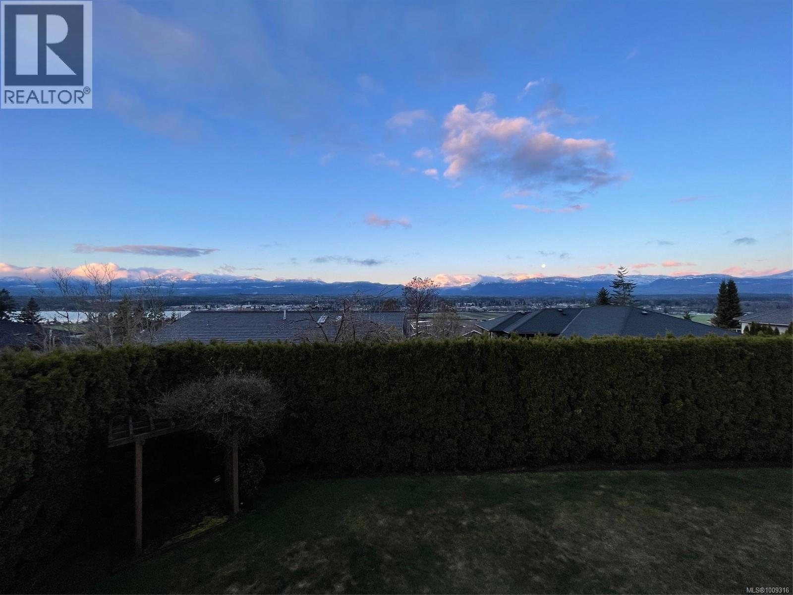 1547 Trumpeter Cres, Courtenay