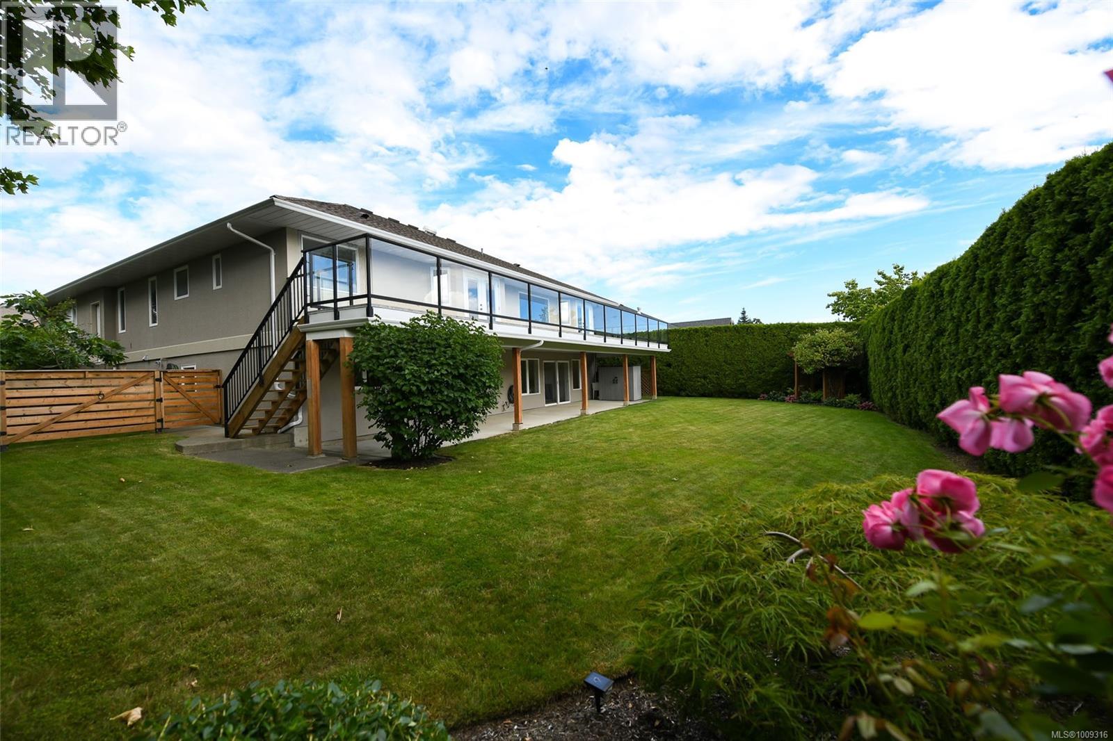 1547 Trumpeter Cres, Courtenay