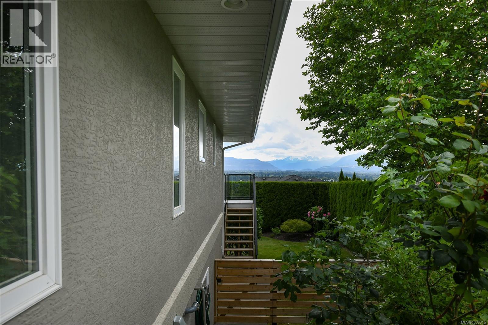 1547 Trumpeter Cres, Courtenay
