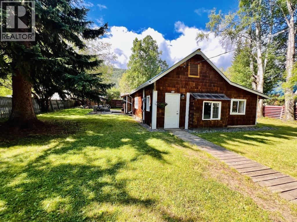 3931 ALFRED Avenue, Smithers