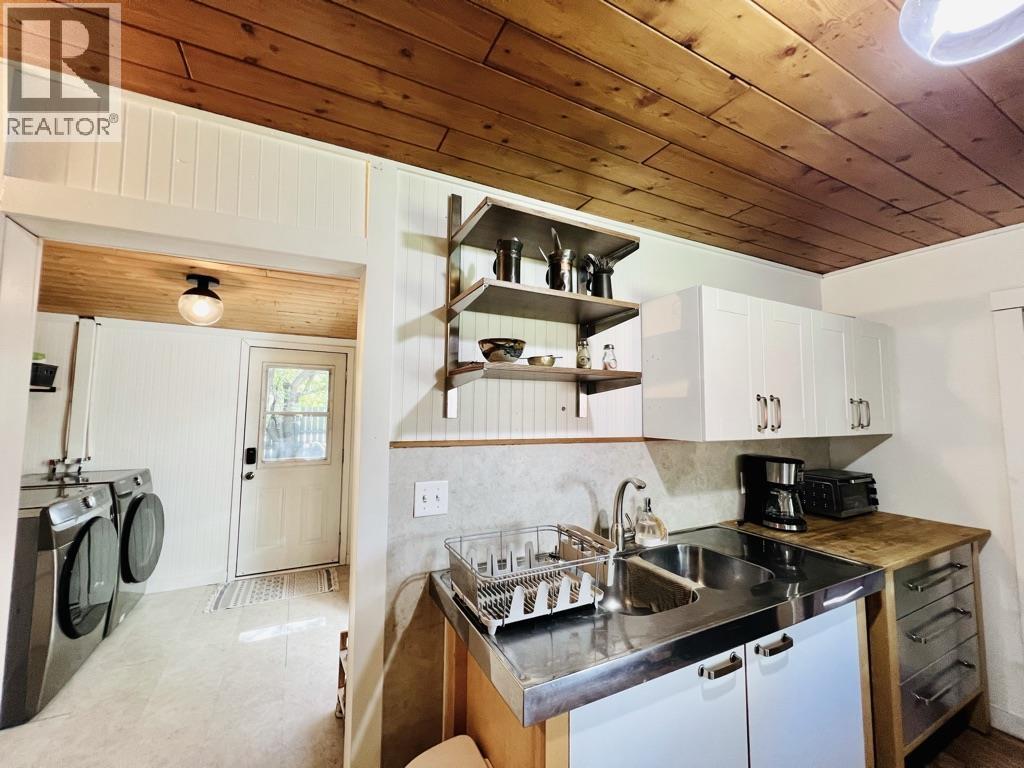 3931 ALFRED Avenue, Smithers