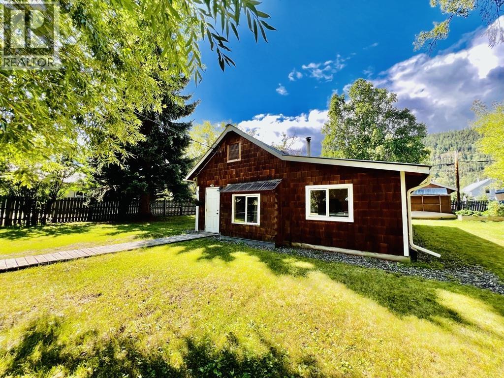3931 ALFRED Avenue, Smithers