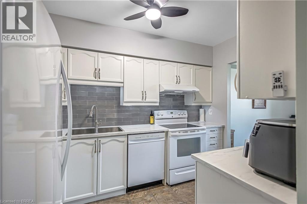 Photo 2 of 9 Bonheur Court Unit 112, Brantford ON