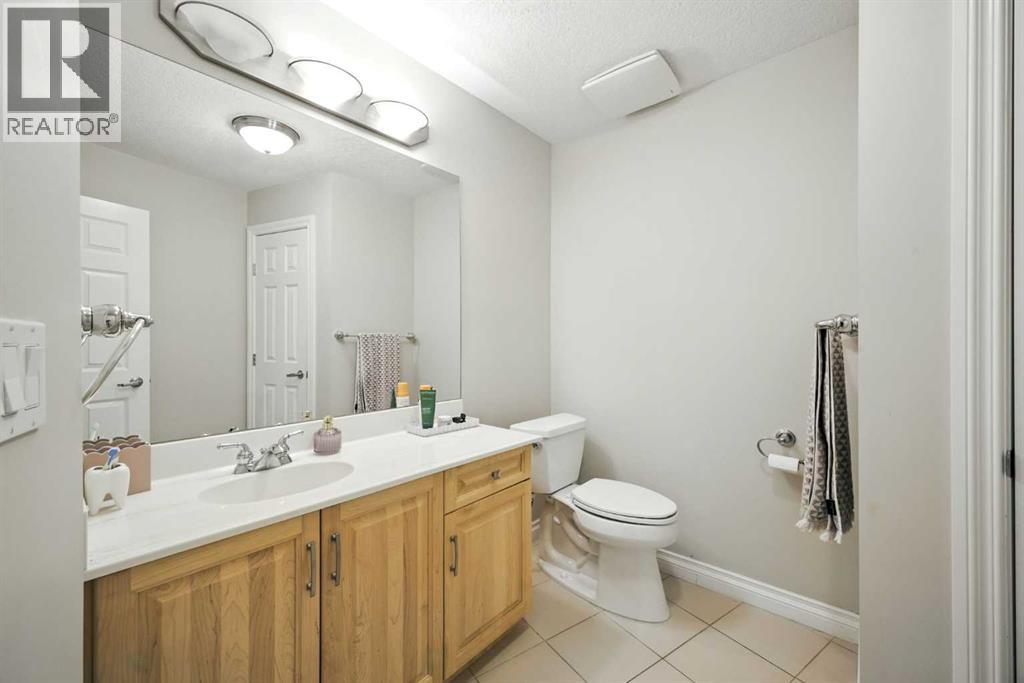 Single Family House for Sale in   Hemlock Crescent SW Spruce Cliff Calgary 