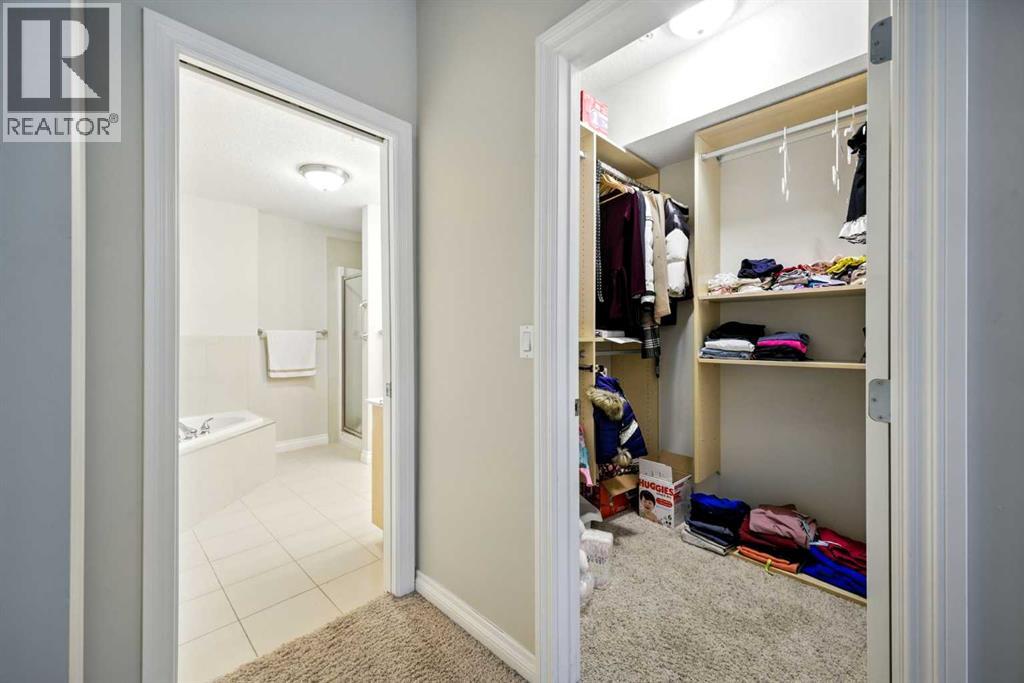 Single Family House for Sale in   Hemlock Crescent SW Spruce Cliff Calgary 