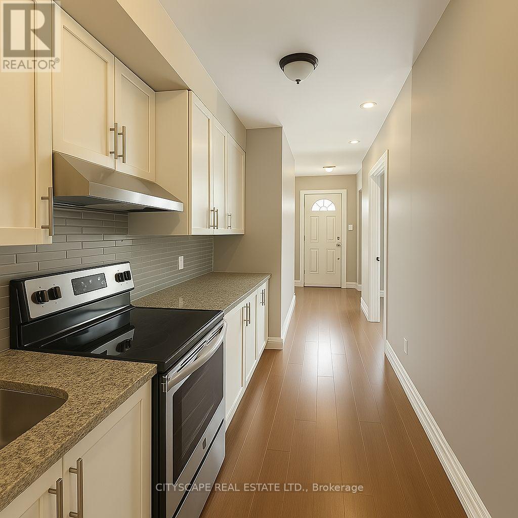 Photo 6 of 951 Dufferin Street, Toronto ON