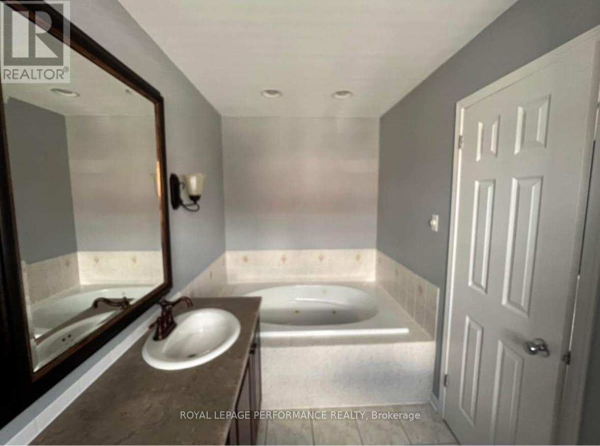 Photo 5 of 521 Louis Toscano Drive, Ottawa ON